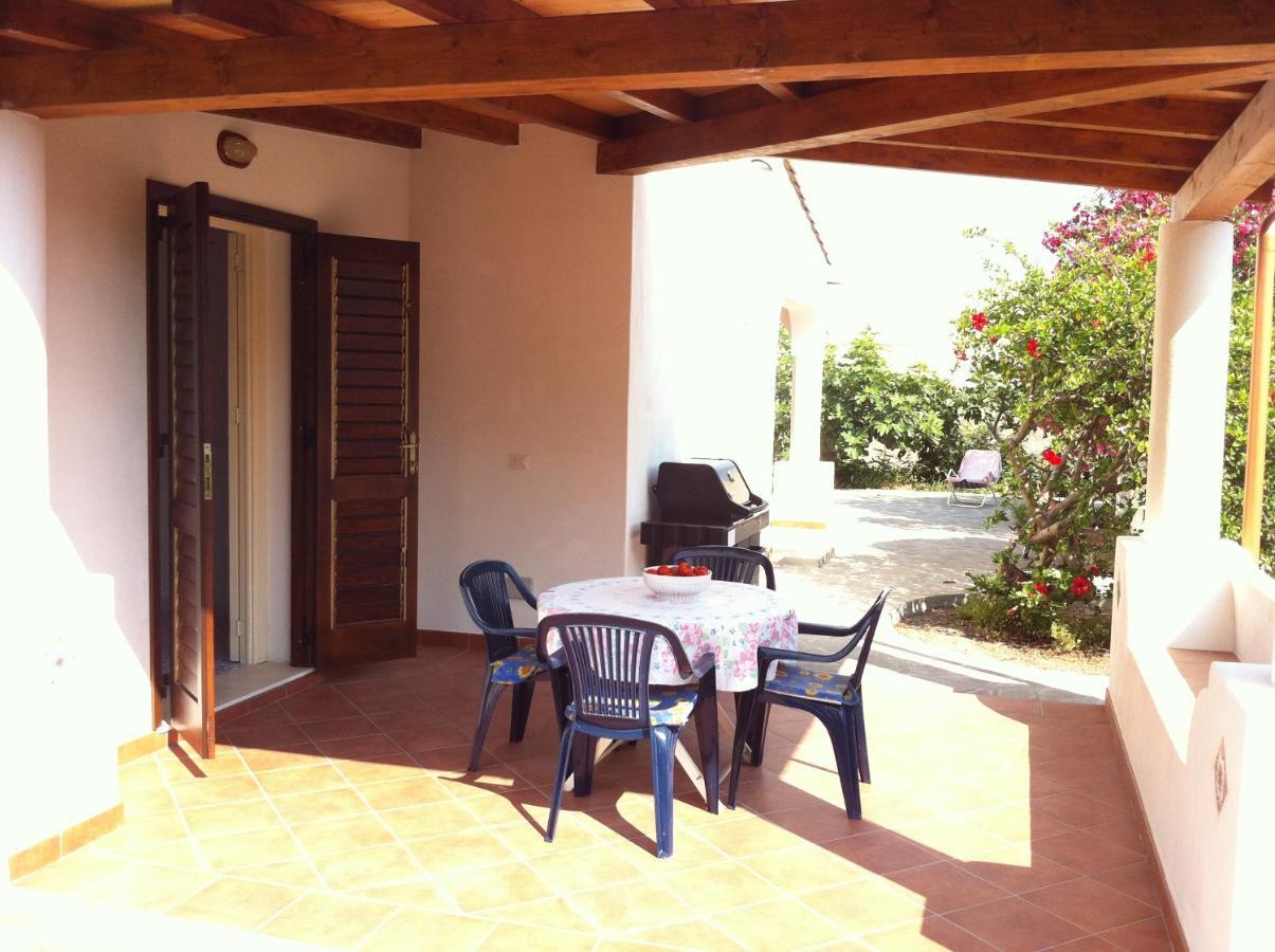 Villa By The Vulcano - 70Mq Plus Large Garden And Patio מראה חיצוני תמונה